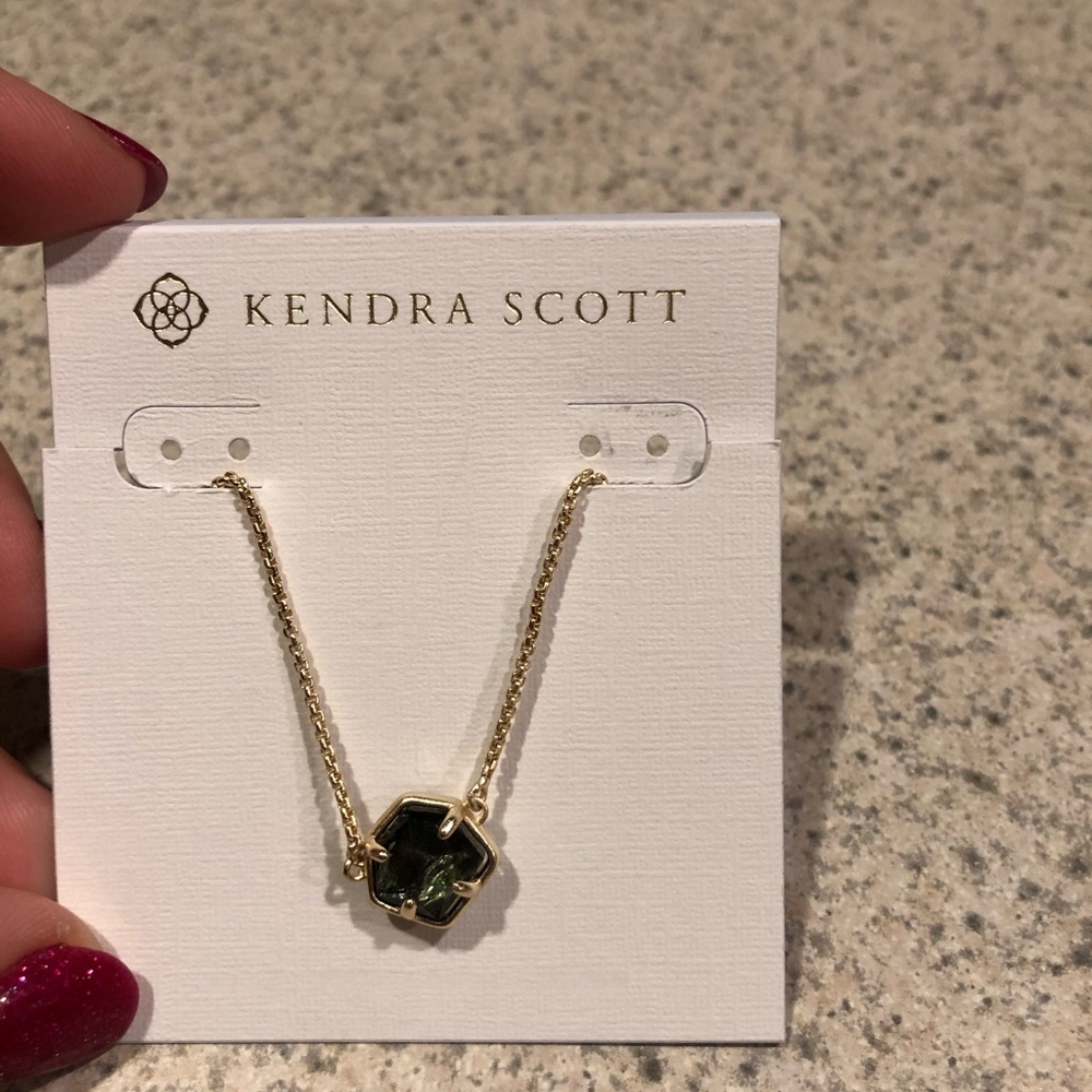 Kendra Scott Necklace